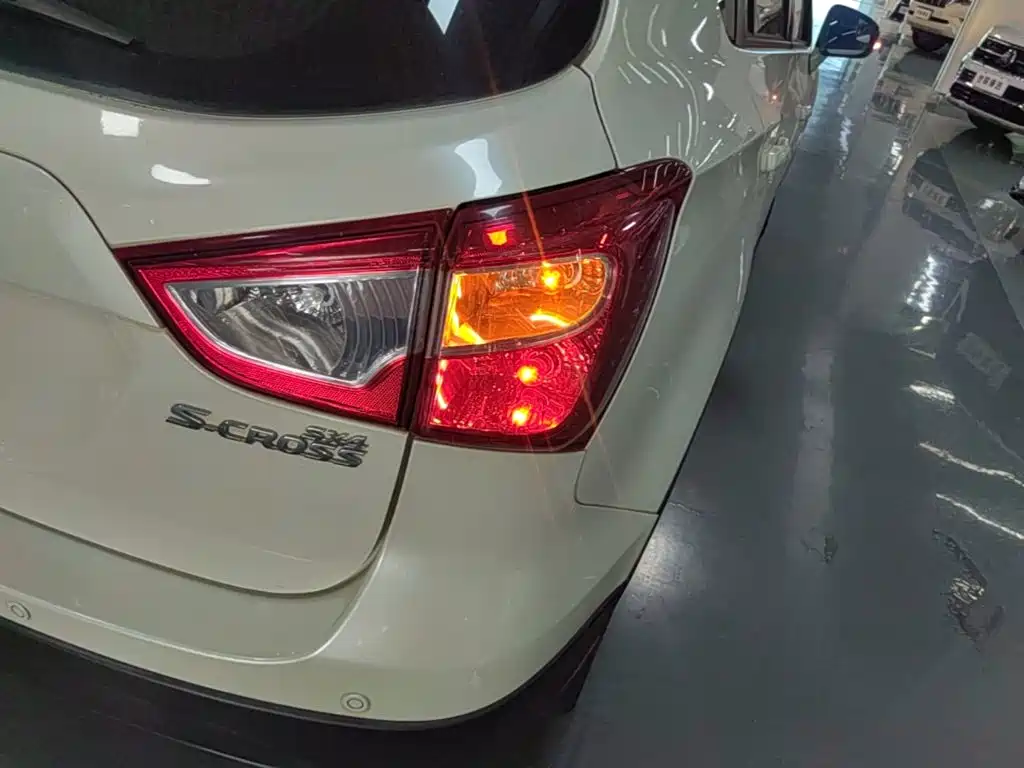 Suzuki S-Cross — миниатюра 8