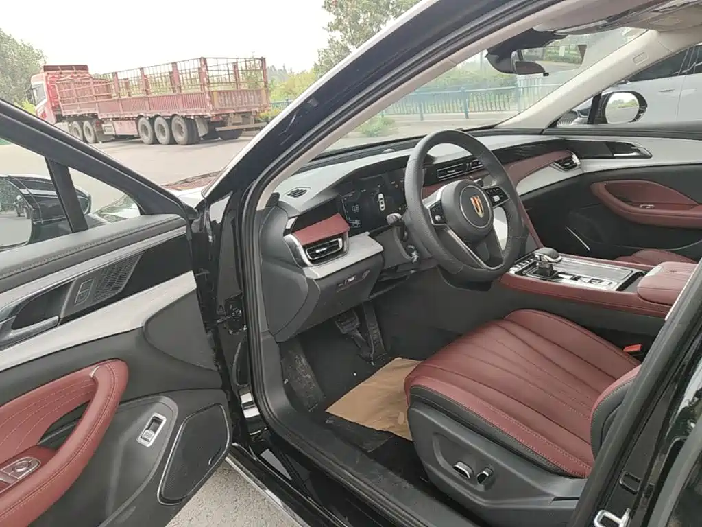 Hongqi Hongqi H5 — миниатюра 16
