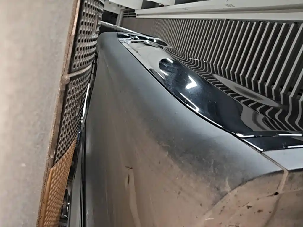 Tesla Model Y — миниатюра 21
