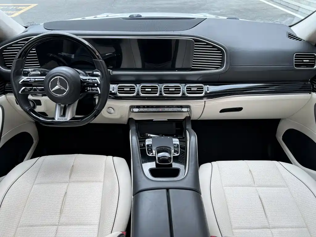 Mercedes-Benz GLE (Import) — миниатюра 13