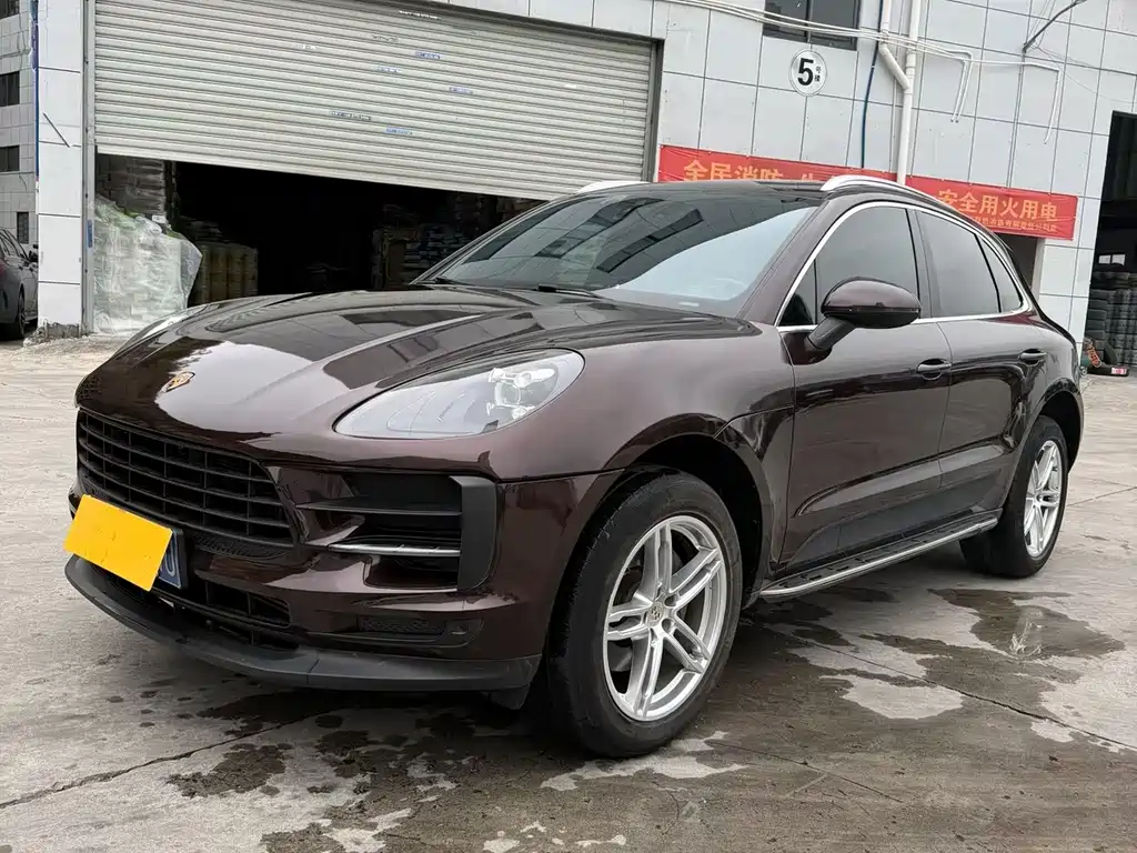 Porsche Macan 2021