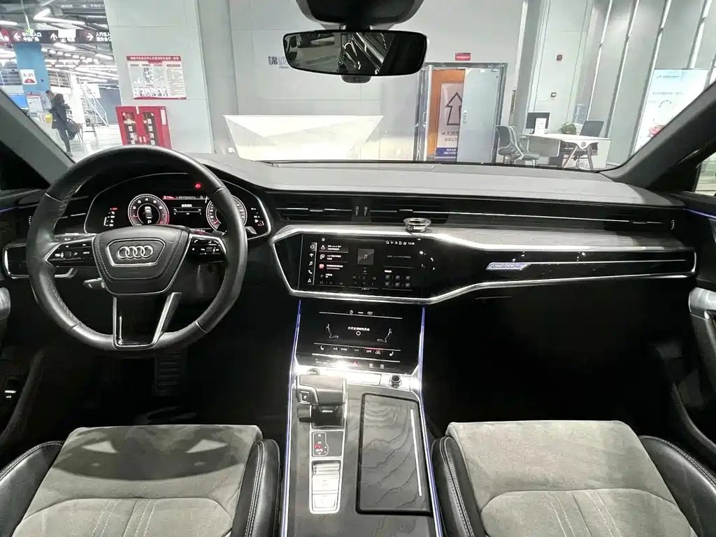 Audi A6L 2024 45 TFSI quattro