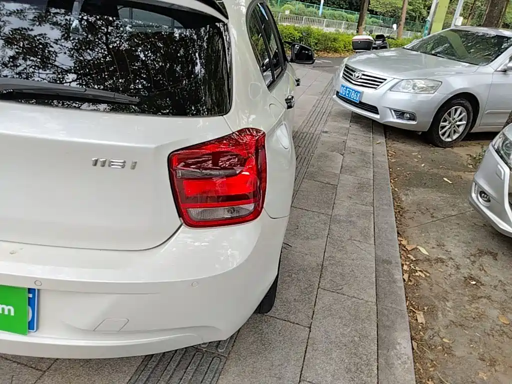 BMW 1 Series (Import) — миниатюра 8
