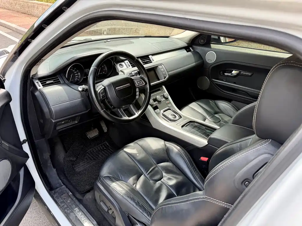 Land Rover Evoque (Import) 2.0T 3-door Shine Dynamic Edition, фото 10