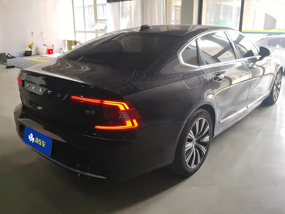 Volvo S90 — миниатюра 3