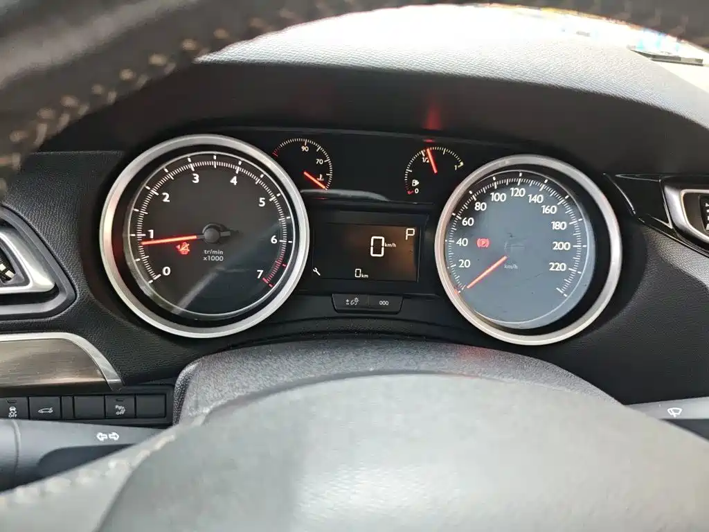 Peugeot 408 — миниатюра 12