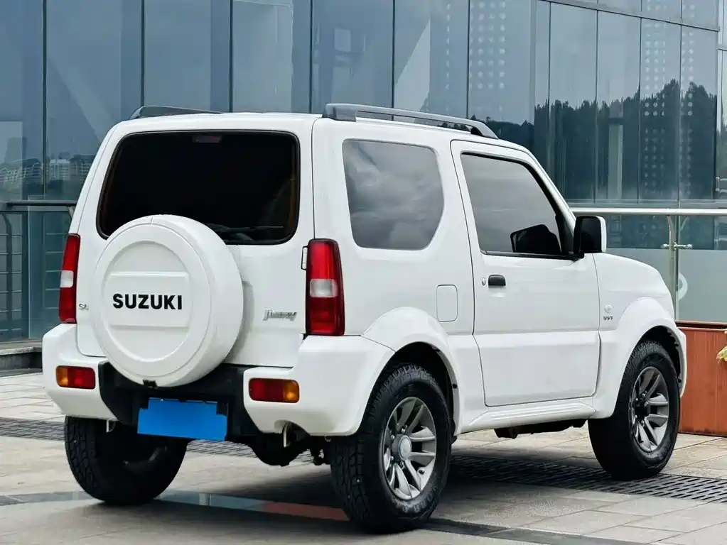 Suzuki Jimny — миниатюра 5