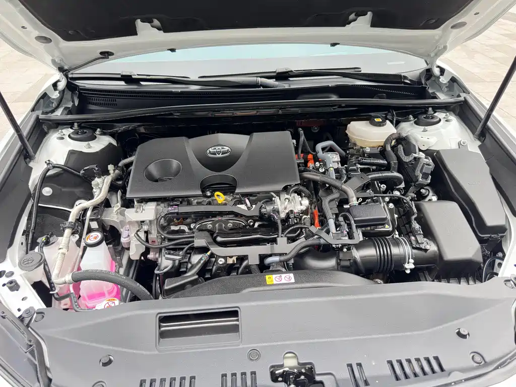 Toyota Camry — миниатюра 25