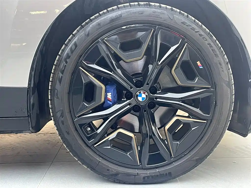 BMW BMW iX M60 — миниатюра 17