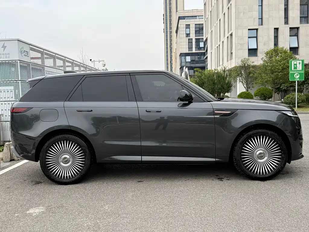 Land Rover Sport — миниатюра 4