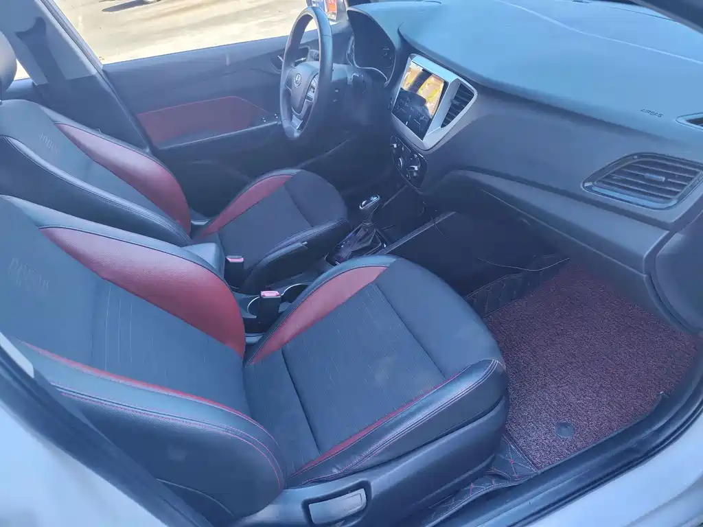 Hyundai Verna — миниатюра 4