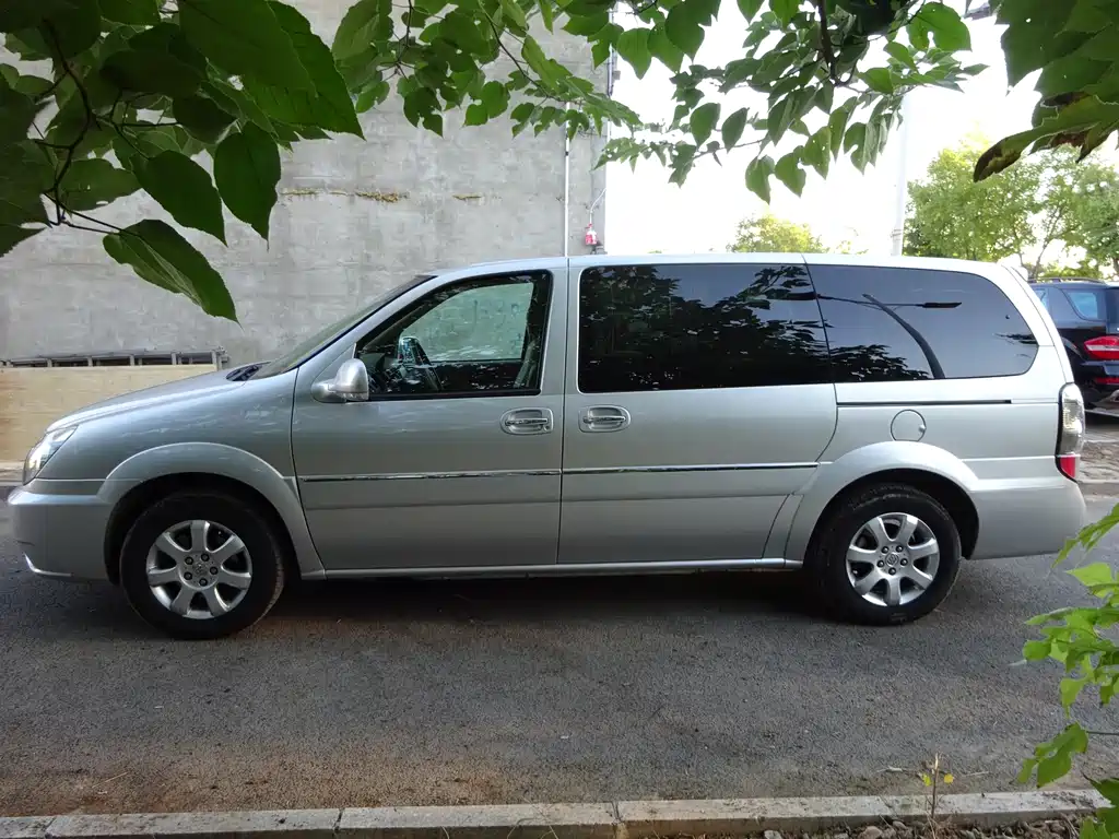 Buick GL8 — миниатюра 21