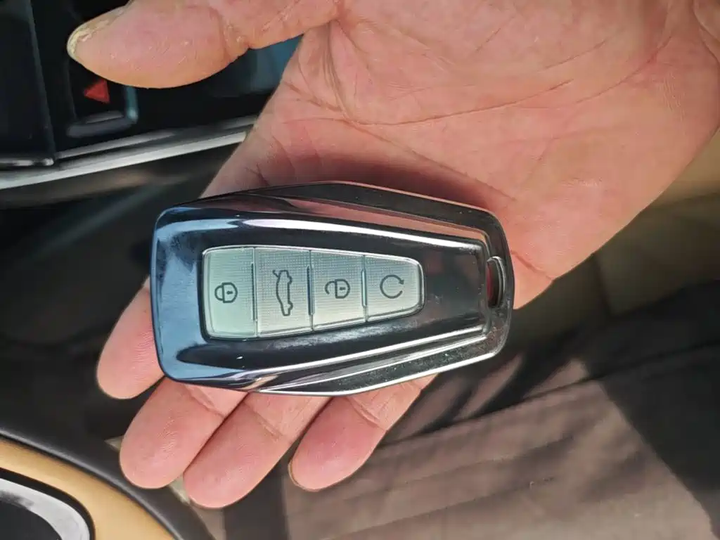 Geely Boyue L — миниатюра 9