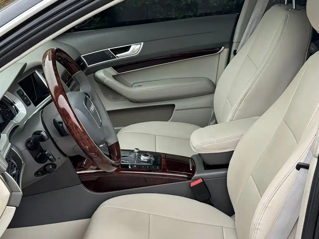 Audi A6L 2011 2.4L Luxury