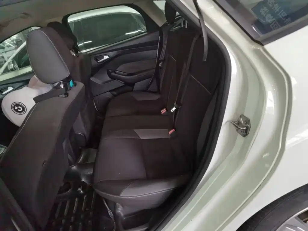 Ford Focus — миниатюра 22