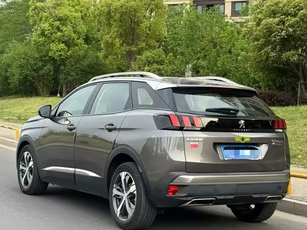 Peugeot 4008 — миниатюра 4