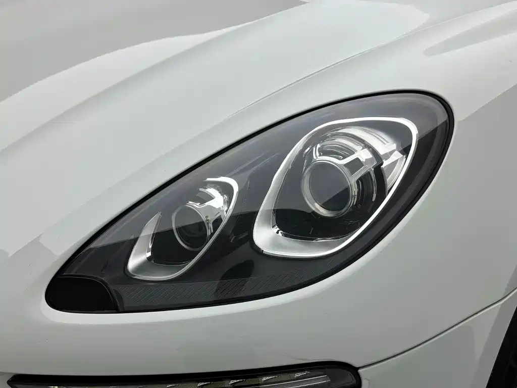 Porsche Macan — миниатюра 23