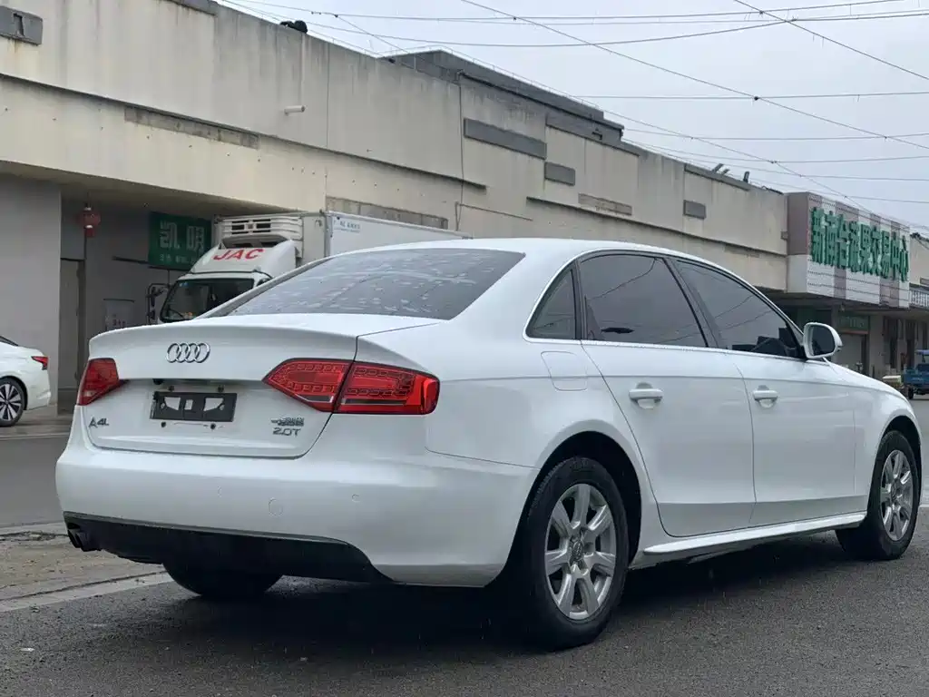 Audi A4L — миниатюра 9