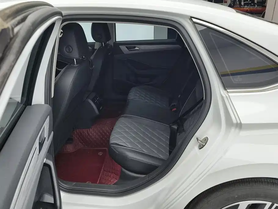 Volkswagen Sagitar — миниатюра 11