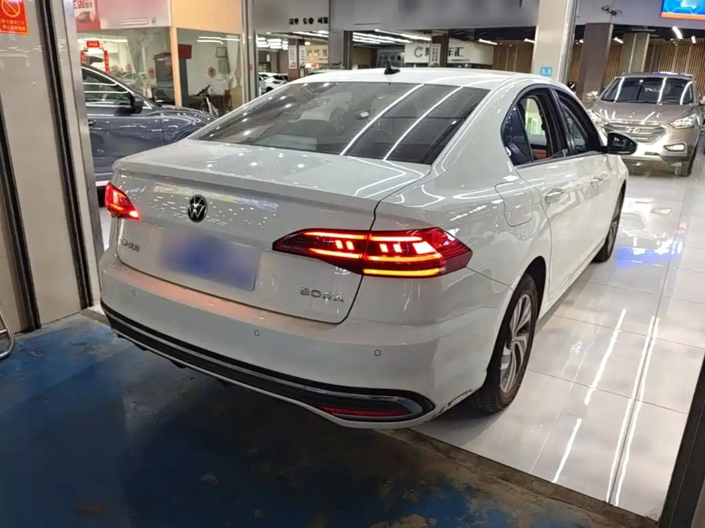 Volkswagen Bora — миниатюра 7