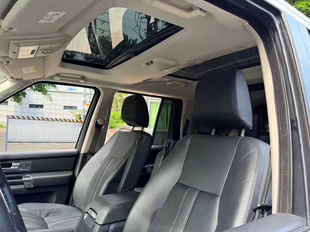 Land Rover Discovery — миниатюра 12