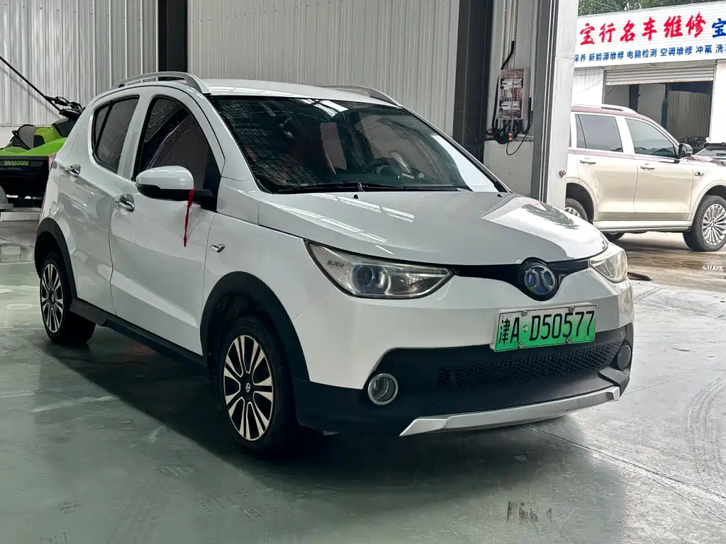 BAIC New Energy EC — миниатюра 3