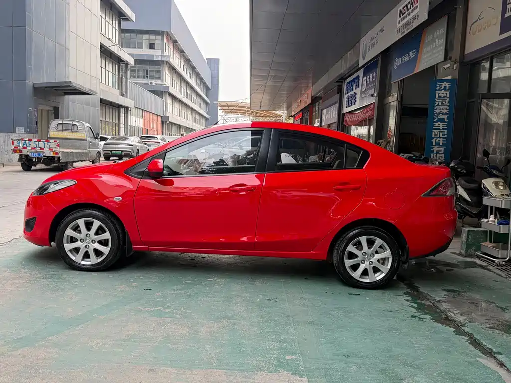 Mazda 2 — миниатюра 15