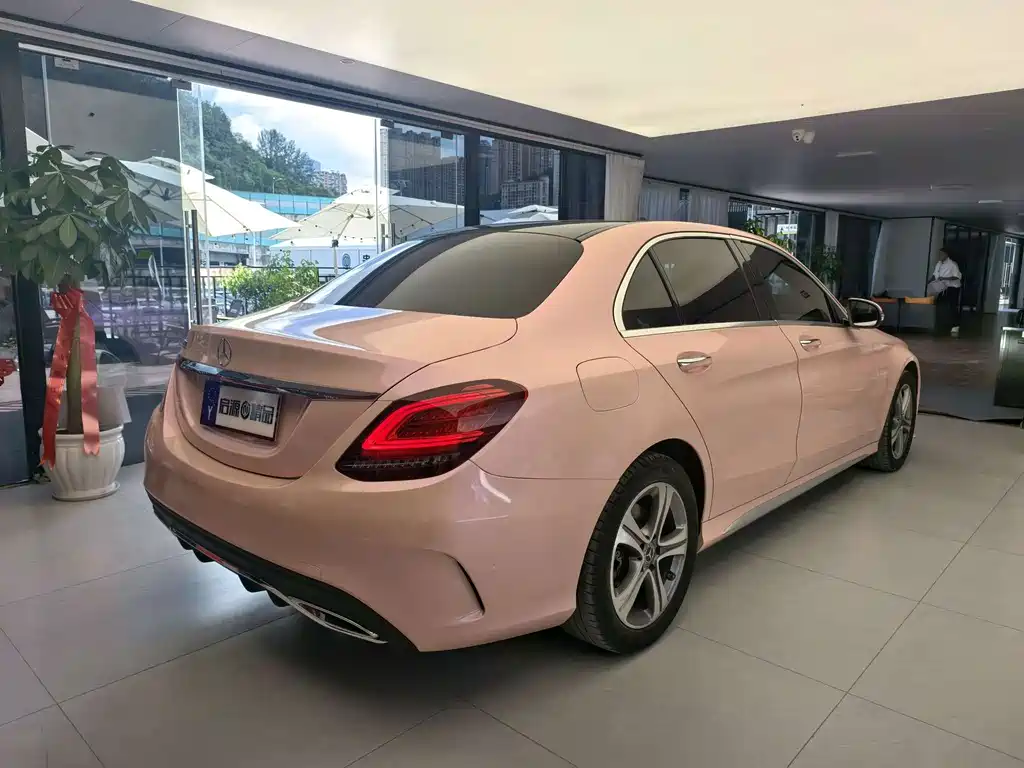 Mercedes-Benz C-Class — миниатюра 4