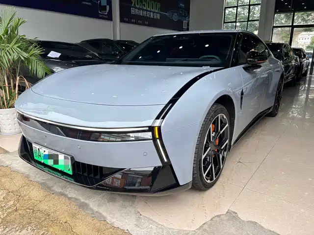 2025 Xpeng P7