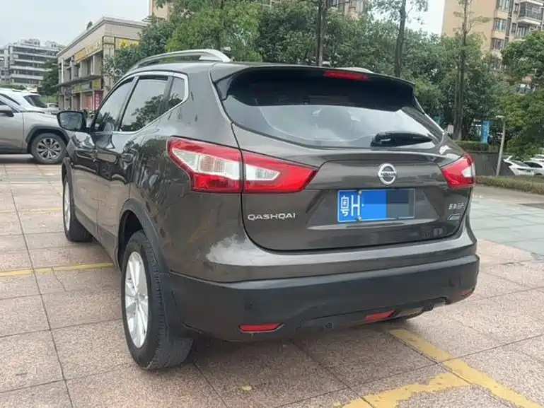 Nissan Qashqai — миниатюра 6