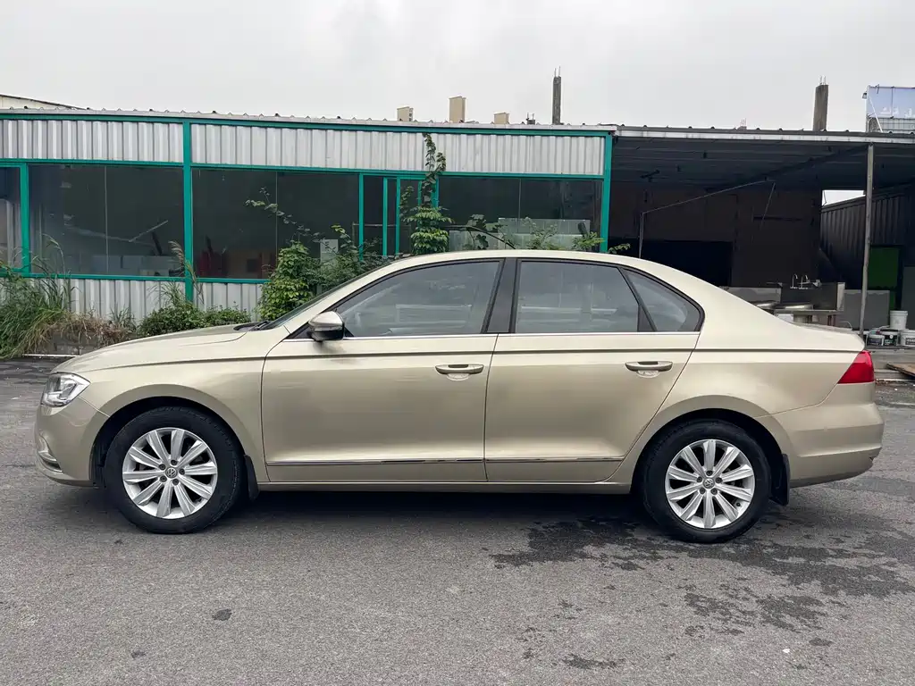 Volkswagen Bora 2018 1.5L AT Comfort