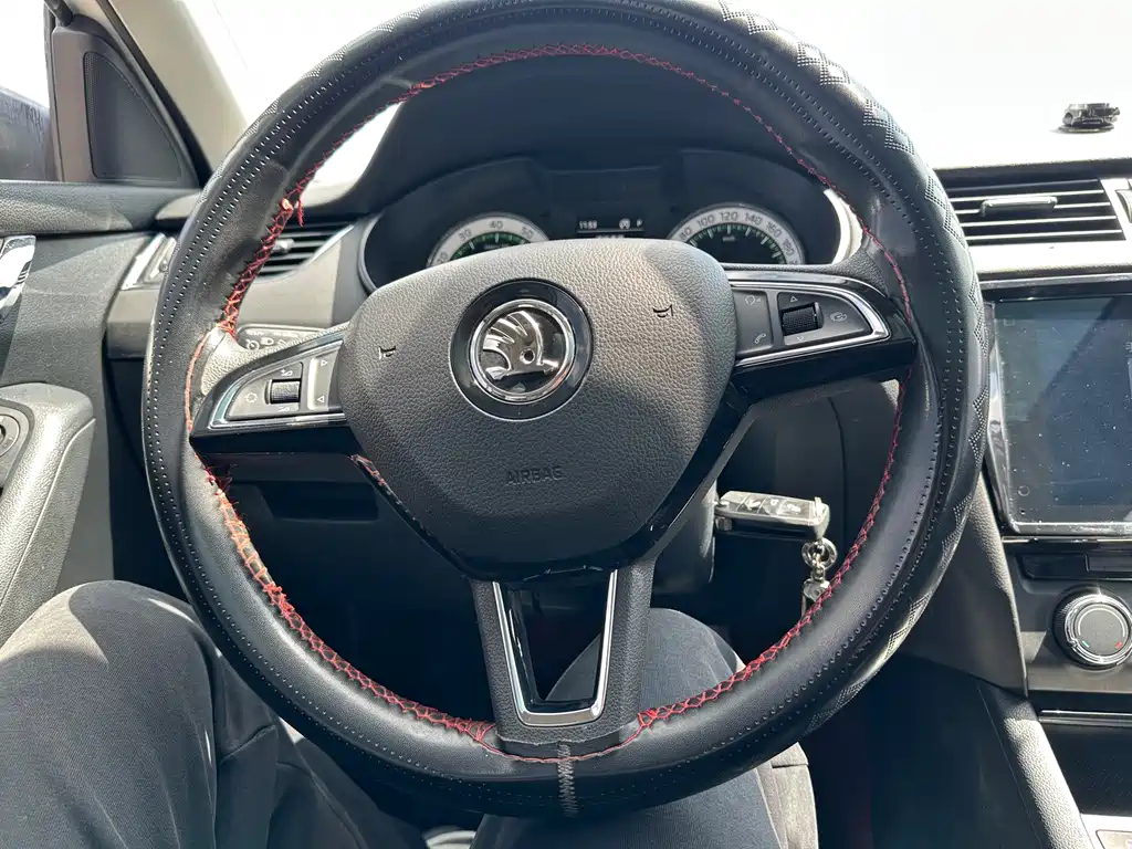 Skoda Octavia — миниатюра 22