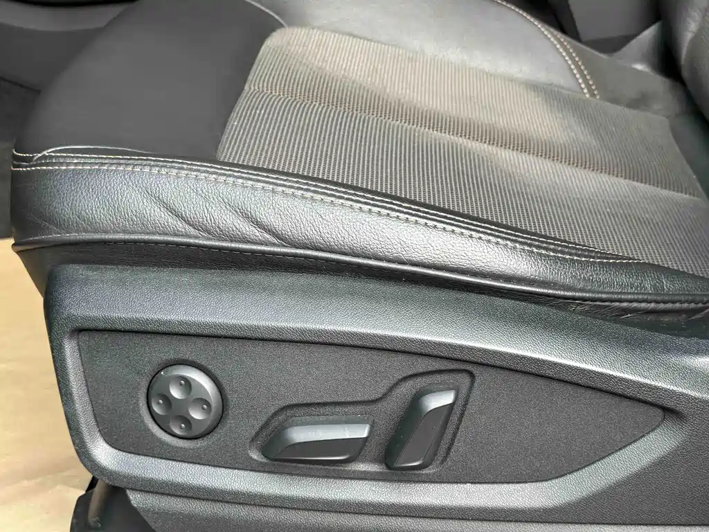 Audi Q5L — миниатюра 19