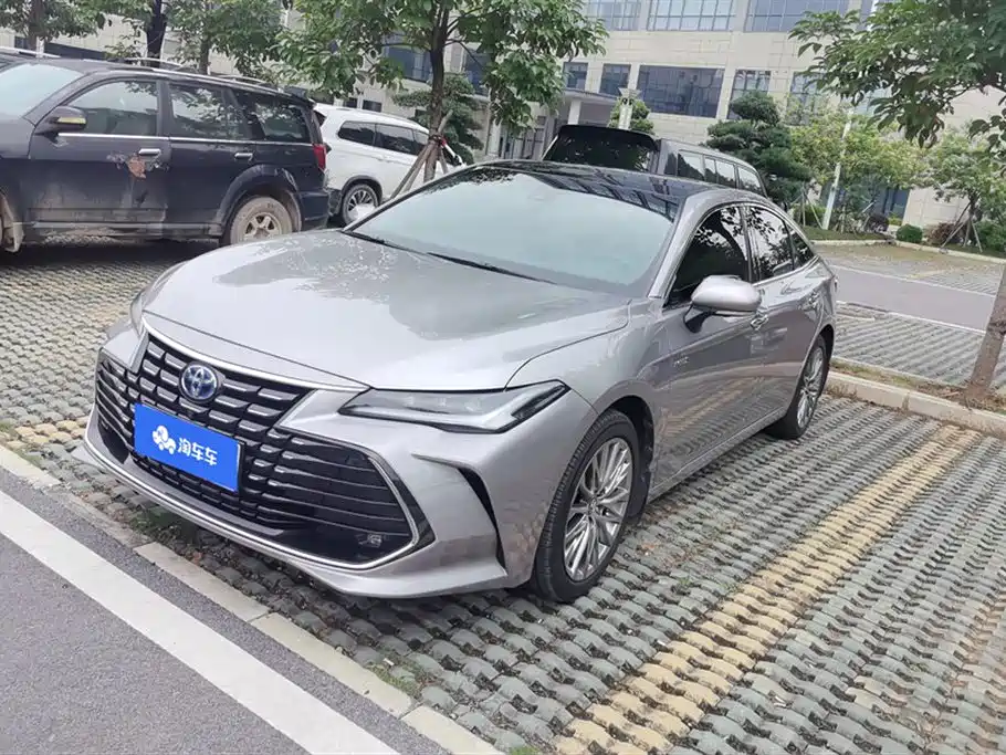 Toyota Avalon 2022