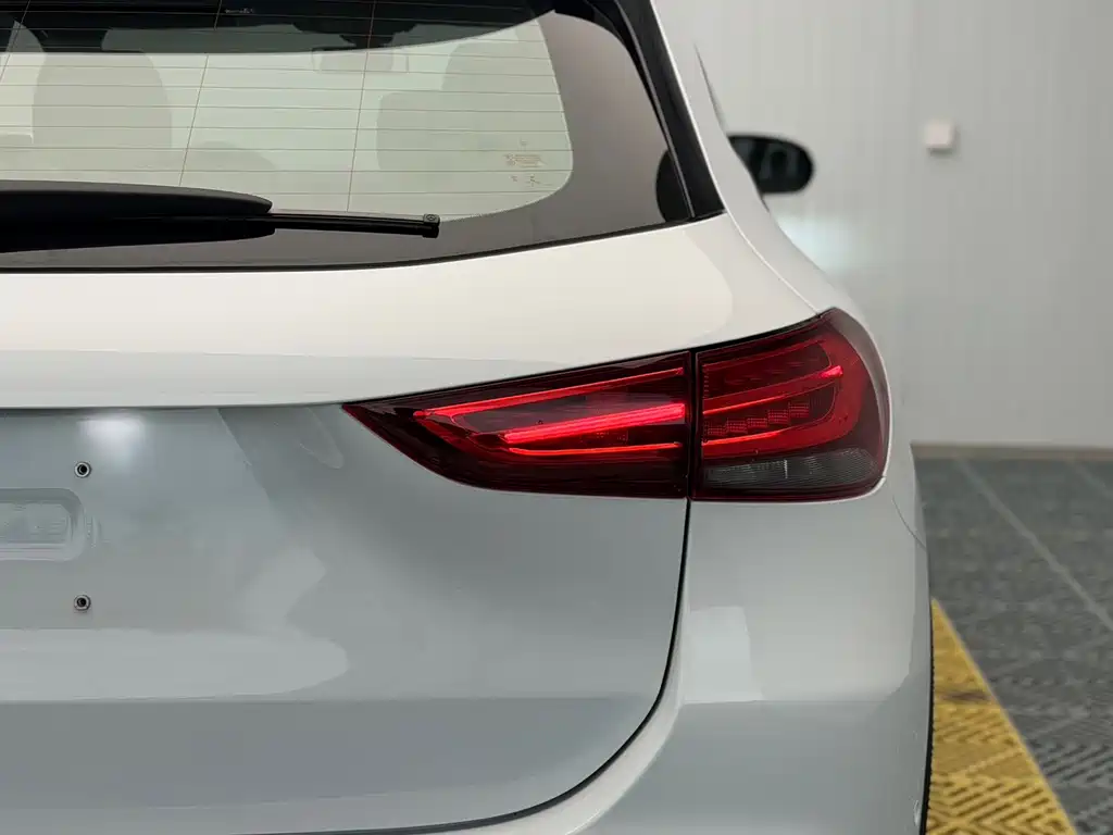Mercedes-Benz GLA — миниатюра 7