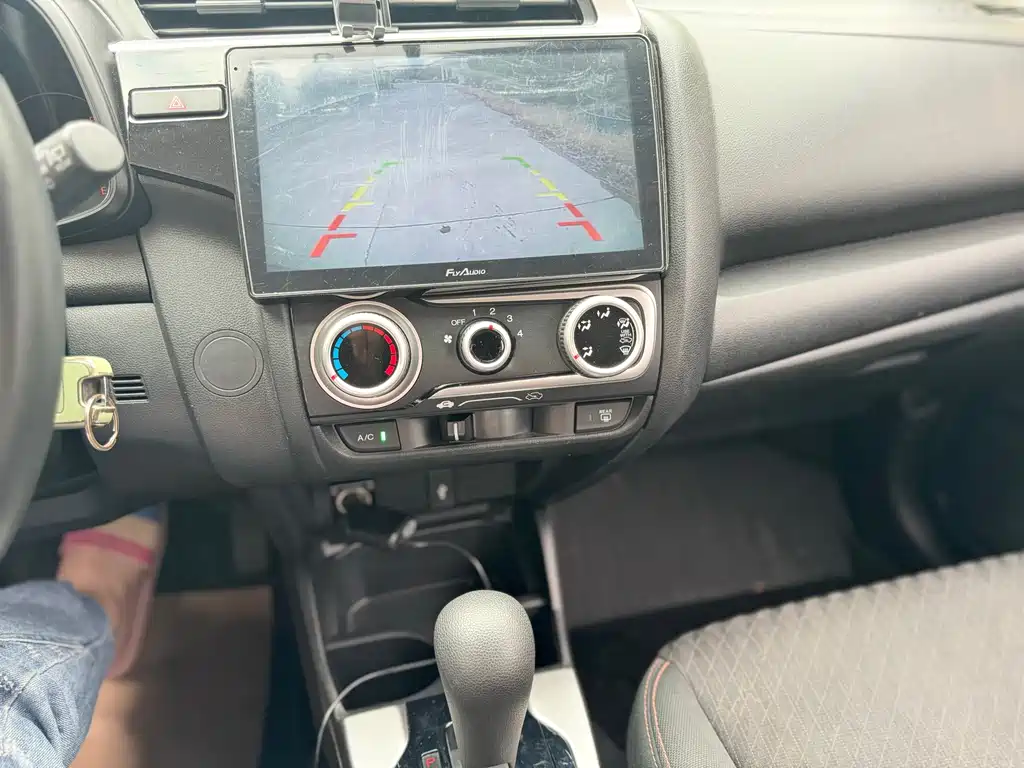 Honda Fit — миниатюра 10