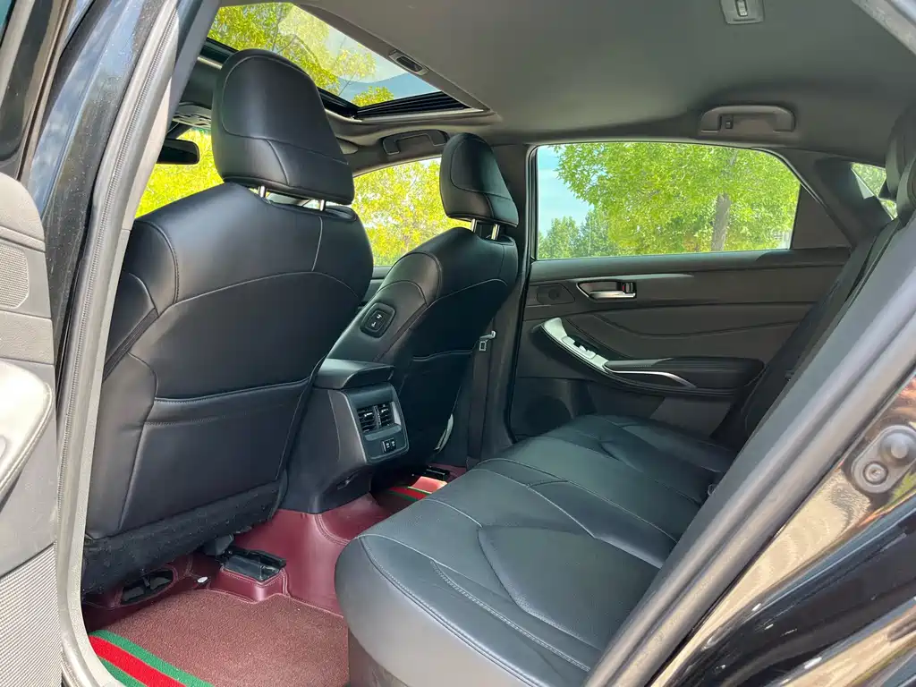 Toyota Avalon — миниатюра 8
