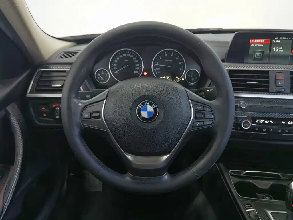 BMW 3 Series — миниатюра 11