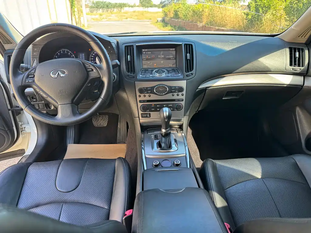 Infiniti G — миниатюра 8