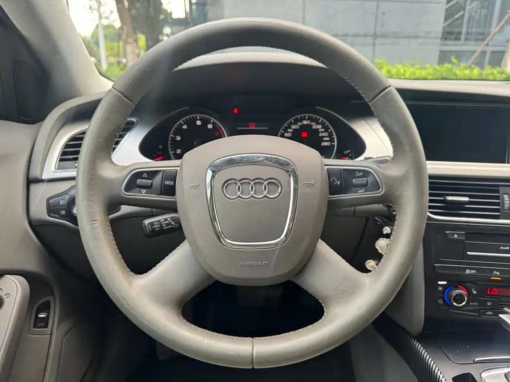 Audi A4L — миниатюра 20