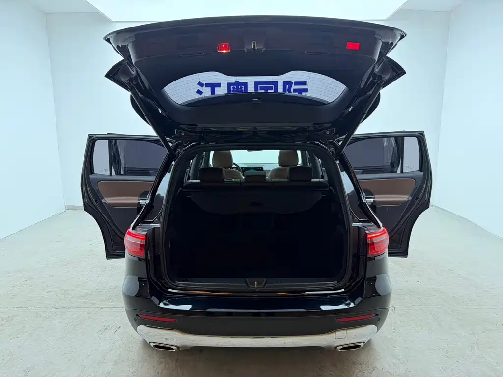 Mercedes-Benz GLB — миниатюра 21