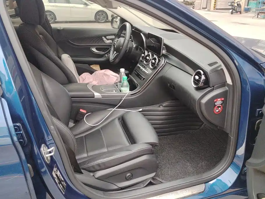 Mercedes-Benz C-Class — миниатюра 8