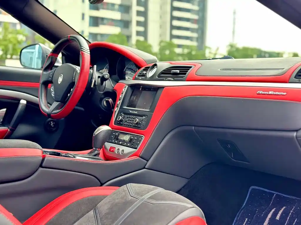 Maserati GranTurismo — миниатюра 12