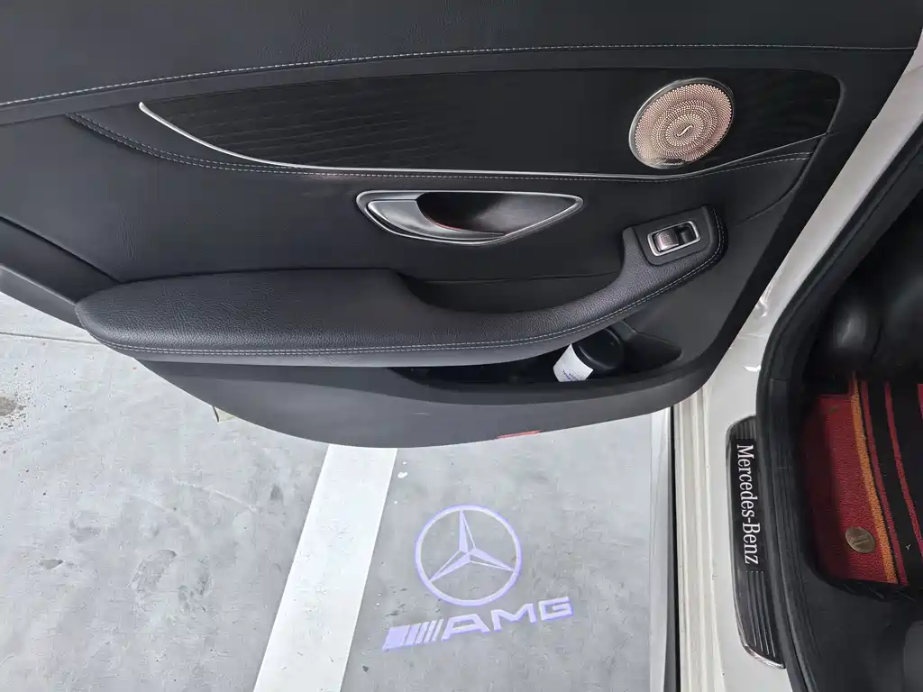 Mercedes-Benz C-Class — миниатюра 10