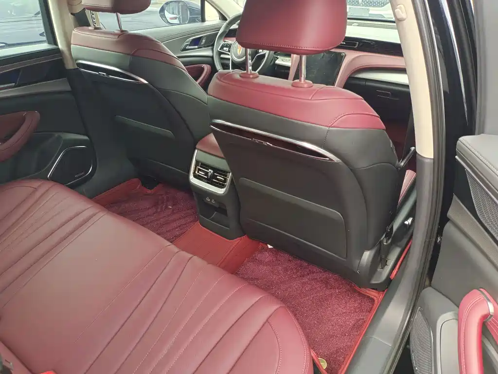 Hongqi Hongqi H5 — миниатюра 8