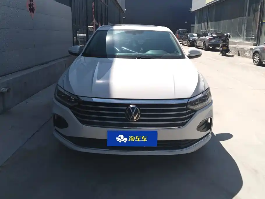 Volkswagen Lavida — миниатюра 2