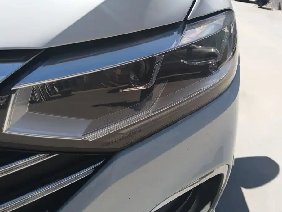 Volkswagen Lavida — миниатюра 5