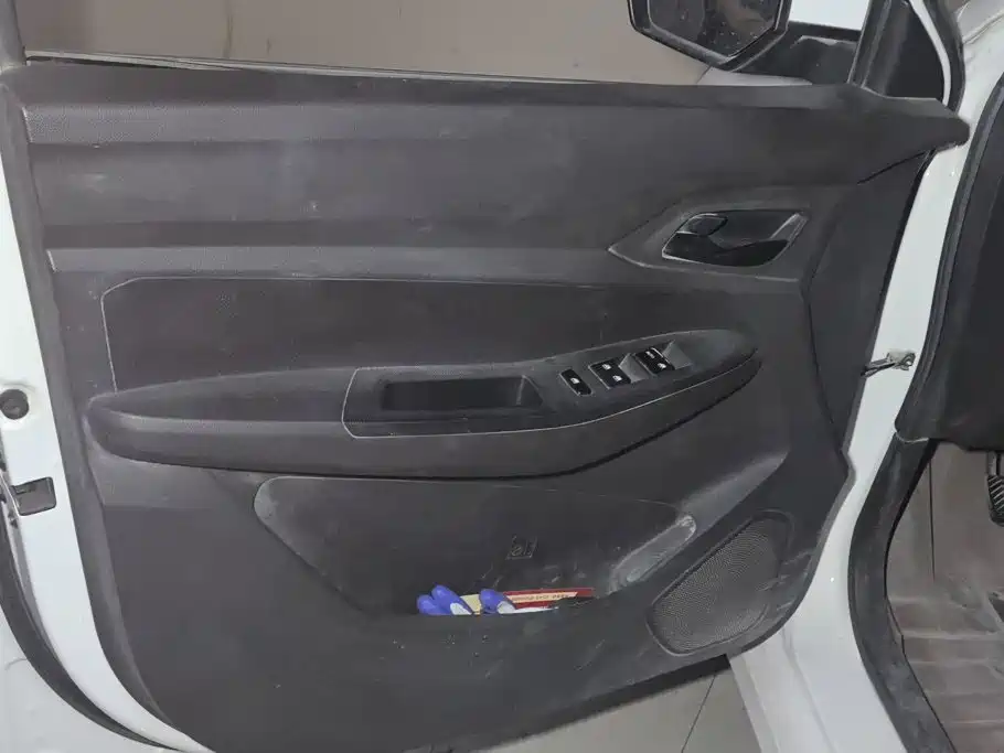 Wuling Hongguang — миниатюра 7
