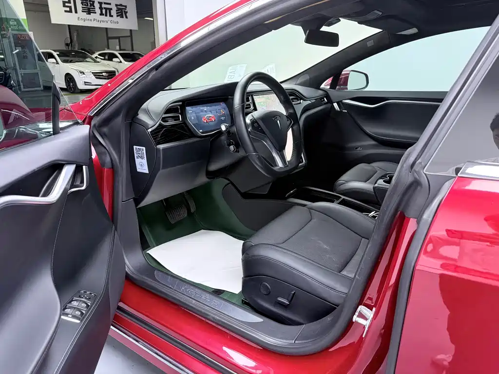 Tesla Model S — миниатюра 4