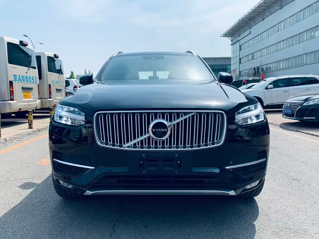 Volvo XC90 — миниатюра 2